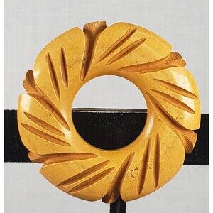 Vintage 1940's Bakelite Carved Butterscotch Yellow Round Halo Wreath Brooches